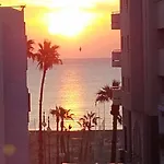 מלון דירות Atrium Zenon לרנקה