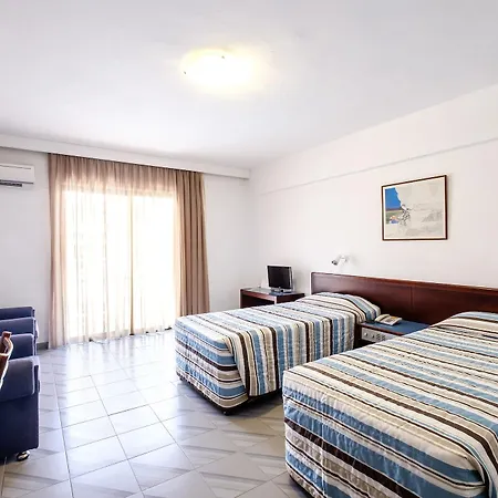Atrium Zenon Hotel apartamentowy 3*