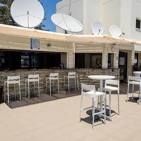 中庭泽农公寓酒店 3*