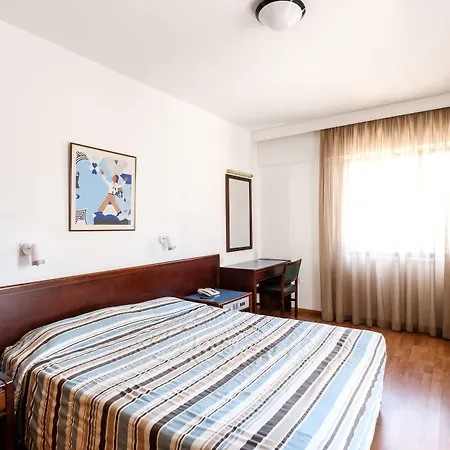 Atrium Zenon Hotel apartamentowy 3*