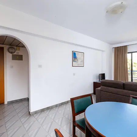 Atrium Zenon Hotel apartamentowy 3*