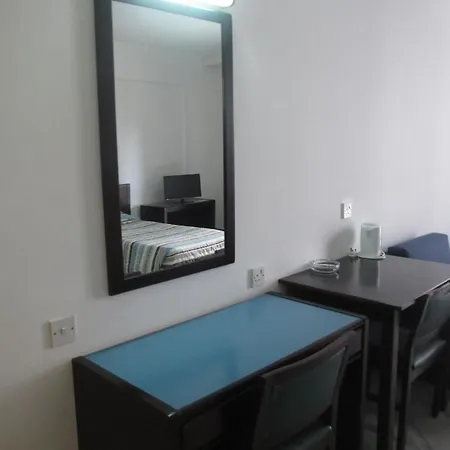 Hotel apartamentowy Atrium Zenon Larnaca