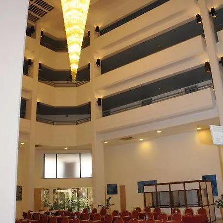 Atrium Zenon Hotel apartamentowy Larnaca