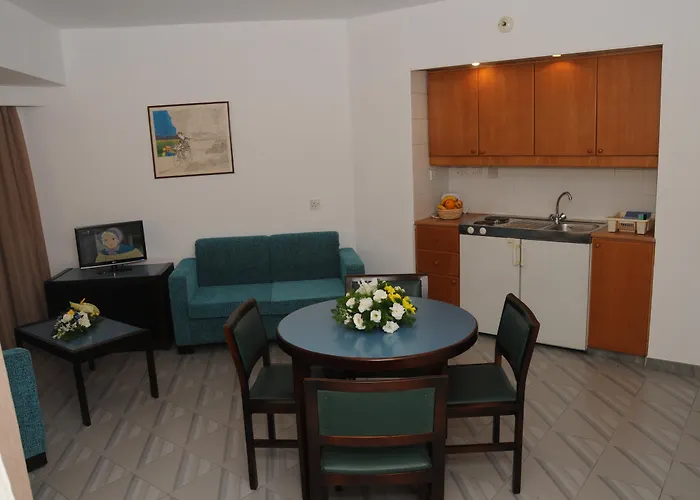 Atrium Zenon Lägenhetshotell Larnaca