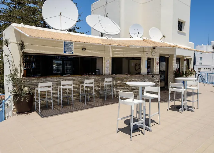 Atrium Zenon 3* ラルナカ